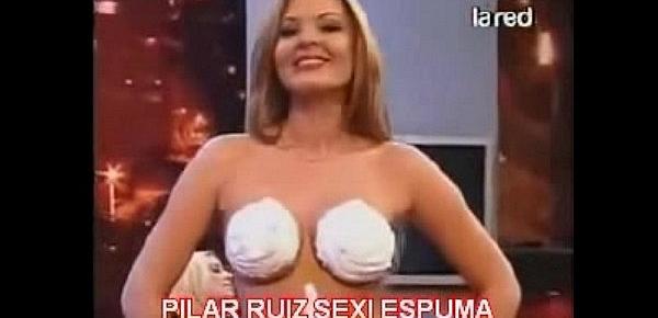  Así Somos  Pilar Ruiz desfila con una sexy espuma